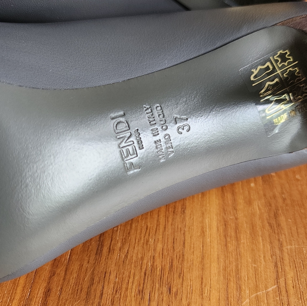 $650 Brand New 100% Auth Fendi Leather Stilleto Shoes Yellow EU 37 US 7 - Picture 6 of 8